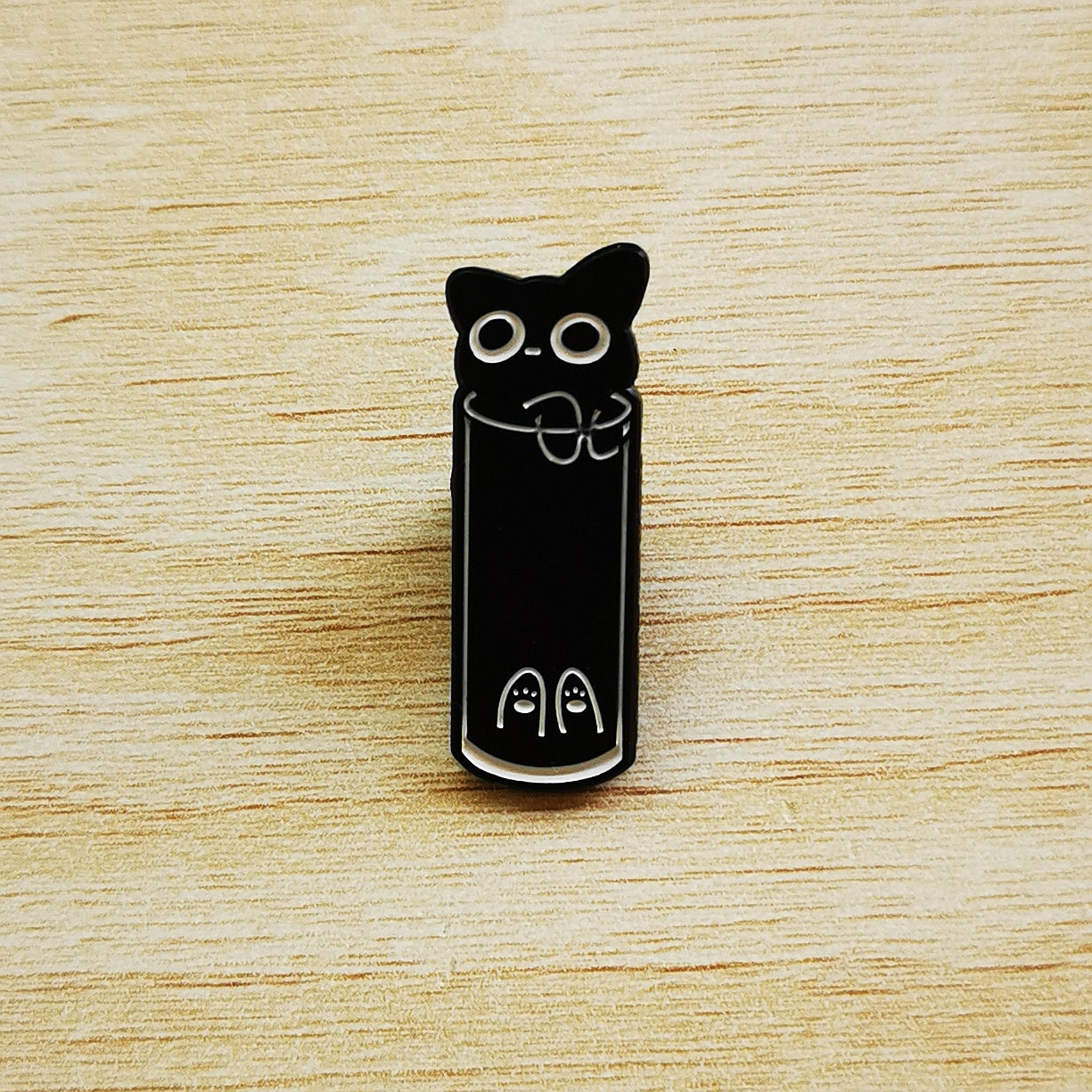 PIN GATOS NEGROS