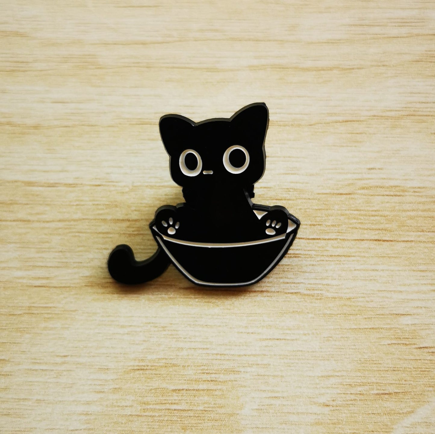 PIN GATOS NEGROS