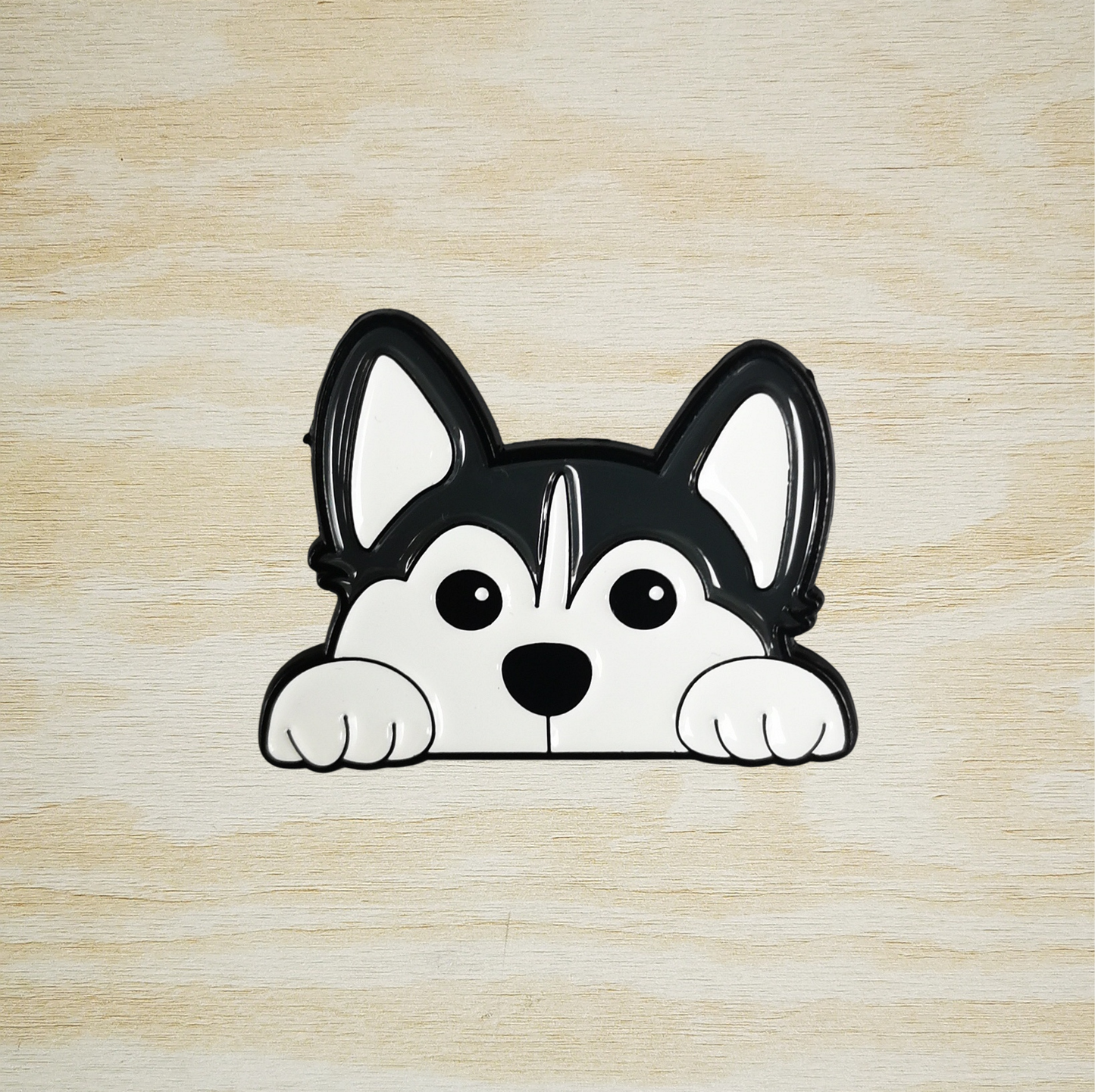 PIN HUSKY
