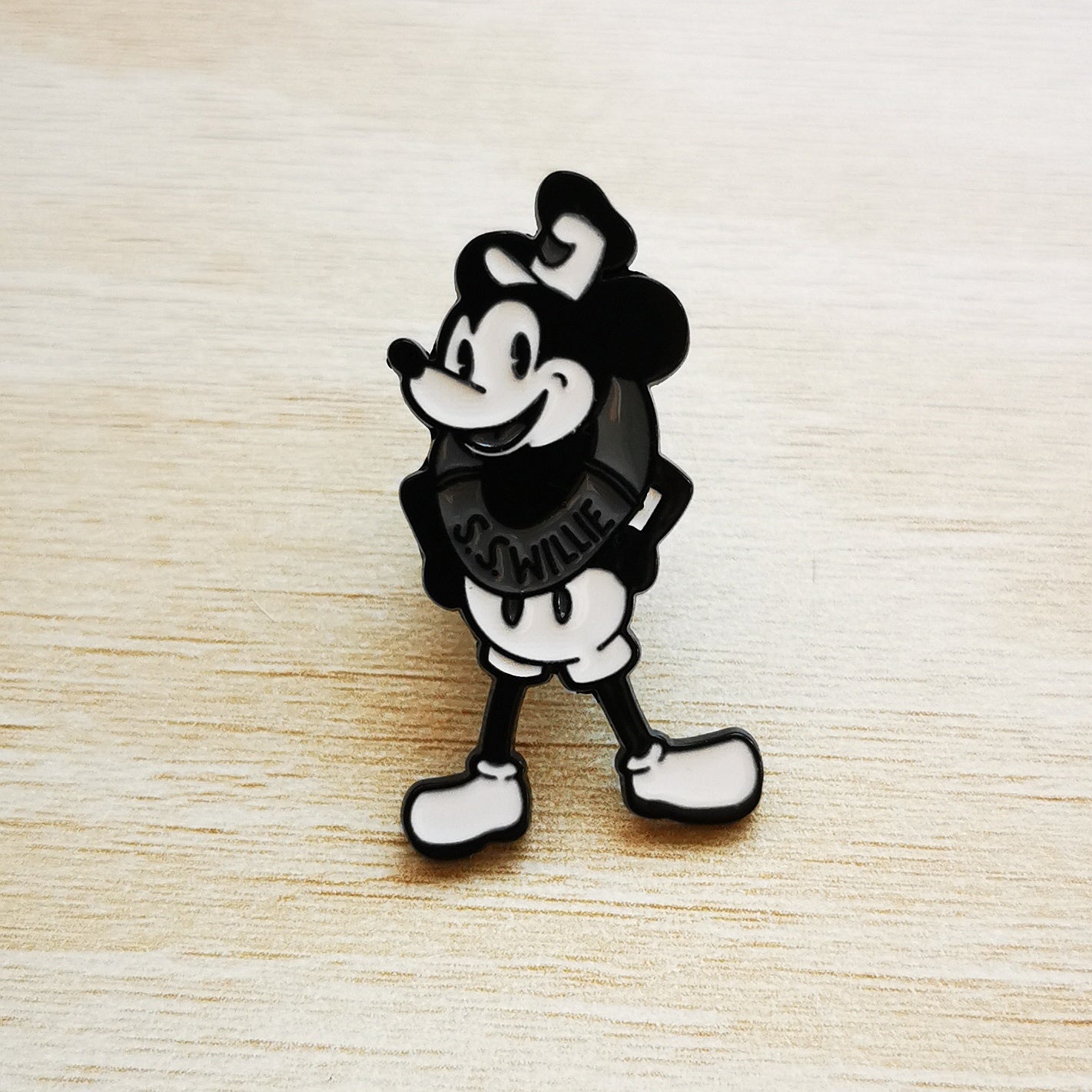 PIN MICKEY ANTIGUO
