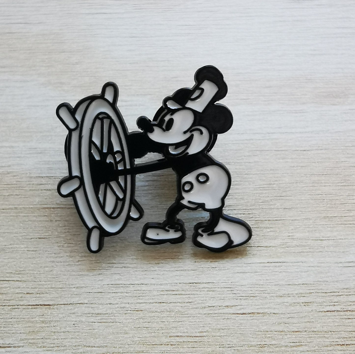 PIN MICKEY ANTIGUO